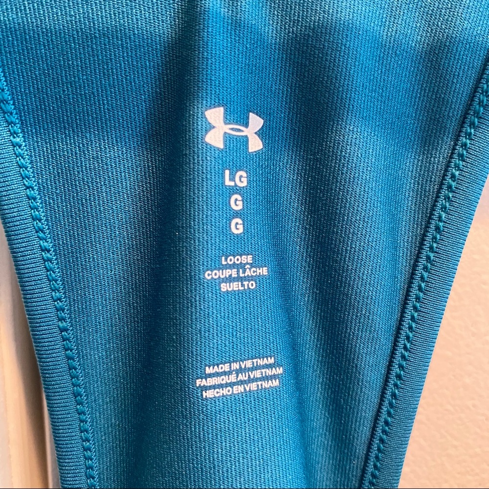 Under Armour Razorback - Picture 6 of 6
